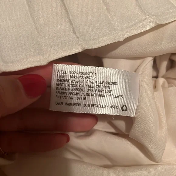 PLEATED WHITE SKIRT - Picture 6 of 6